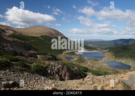 Cumbre Betinelli und Biber Damm Seen in südlichen Isla Navarino, Dientes de navarino Wanderung, Isla Navarino, Chile Stockfoto