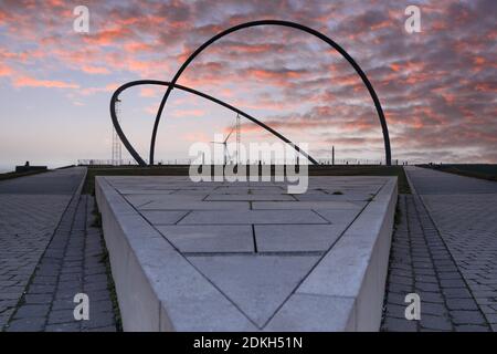 HERTEN, 27. NOVEMBER 2020: Hoheward-Spitze, Wahrzeichen der Metropole Ruhr gegen Himmel am 27. November 2020 in Herten Stockfoto