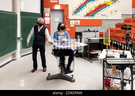 Online-Vorlesung Physik an der Technischen Universität Dortmund Während der COVID-19-Pandemie Stockfoto