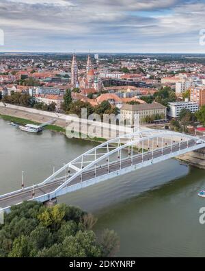 Luftbild von schönen Szeged mit Tisza Stockfoto