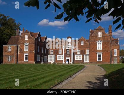 Das über 500 Jahre alte historische Tudor Mansion of, Christchurch Mansion, Heimat vieler wichtiger Kunstwerke, Ipswich, Suffolk, England, Großbritannien Stockfoto