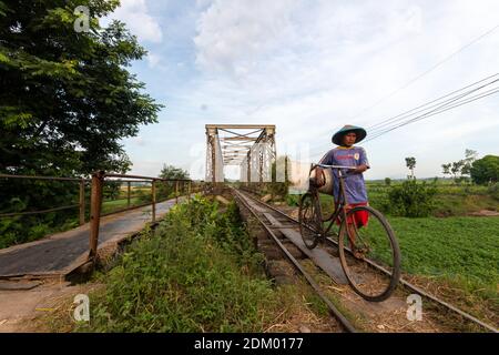 Bauern kommen von den Feldern nach Hause Stockfoto