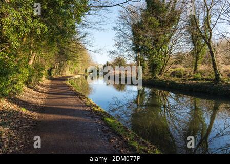 Kings Norton Guillotine Stop-Lock auf dem Stratford-on-Avon Kanal in Lifford Lane, Kings Norton, Birmingham, Großbritannien Stockfoto