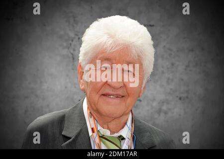 Fotomontage: Gotthilf FISCHER starb im Alter von 92 Jahren. Gotthilf FISCHER, GER, Dirigent, Gründer der Fischer Choere, Portrait. Formel 1, Rennen, GP von Deutschland auf dem Hockenheimring am 07/20/2008. Weltweite Nutzung Stockfoto