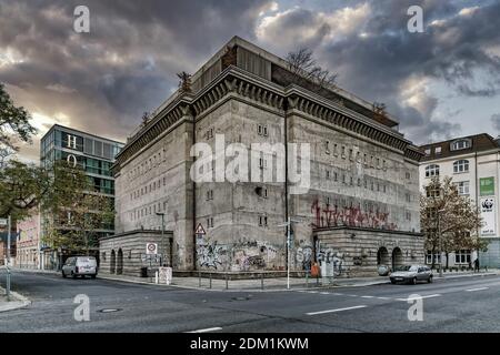 Ehemaliger Reichsbahnbunker in der Reinhardtstrasse in Berlin-Mitte, früher Club Bunker, heute Ausstellungsort für zeitgenössische Kunst vom Sammler Stockfoto