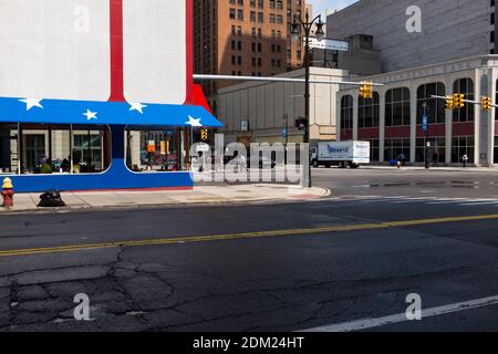 Detroit, Michigan, USA - 19. August 2014: Straßenszene in der Innenstadt von Detroit. Stockfoto