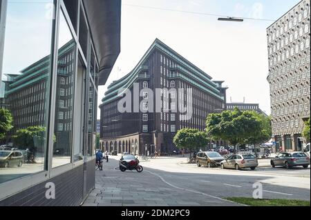 HAMBURG, DEUTSCHLAND - 25. JULI 2019: Hamburger Straße herrlicher Blick auf das Hamburger Lagerhaus und die HafenCity Stockfoto