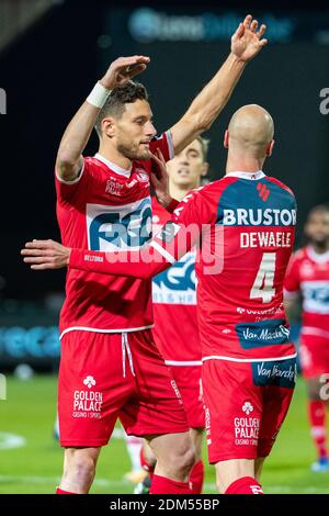 Kortrijk's Gilles Dewaele feiert nach dem Tor bei einem Fußballspiel zwischen KV Kortrijk und Standard de Liege, Mittwoch, 16. Dezember 2020 in Kort Stockfoto