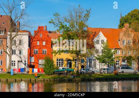 An der Obertrave, eine beliebte Travenstraße, Hansestadt Lübeck, UNESCO-Weltkulturerbe, Schleswig-Holstein, Norddeutschland, Europa Stockfoto