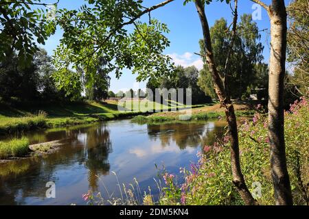 Der Zusammenfluss von Brigach und Breg ist ein Anblick der Stadt Donaueschingen Stockfoto