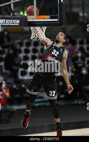 Bologna, Italien. Dezember 2020. 16/12/2020 - Vince Hunter von Segafredo Virtus Bologna während des Eurocup-Spiels Virtus Segafredo gegen Antwerpen Telnet Giants - ph: Michele Nucci/LM Credit: LiveMedia/Alamy Live News Stockfoto