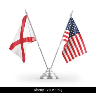 Die Vereinigten Staaten und Nordirland Tischflaggen isoliert auf weiß 3D-Rendering Stockfoto