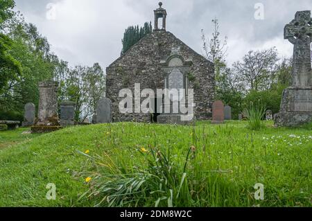 Gräber des Friedhofs der Balquhidder Pfarrkirche, Lochearnehed, Schottland. Konzept: Religion und Spiritualität, geheimnisvolle und fantastische Orte in Stockfoto