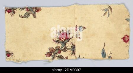 Textil, Medium: Baumwolle Technik: Block auf Leinwandbindung gedruckt, kleines rechteckiges Fragment, in der Mitte gefalzt, in einem Design von Rosenknospen auf cremefarbenem Boden., Frankreich, England, Ende 18.–Anfang 19. Jahrhundert, bedruckte, gefärbte & bemalte Textilien, Textil Stockfoto