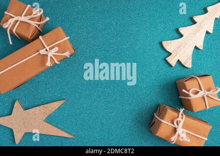 La Navidad reflejada en fondos con emocion en variados contextos de fondos y colores. Stockfoto