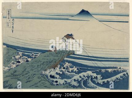 Kajikazawa in der Provinz Kei (Koshu Kajikazawa) aus der Serie, 36 Ansichten des Mt. Fuji, Katsushika Hokusai, 1760 – 1849, Eijudo, Holzschnitt in farbiger Tinte auf Papier, EIN Fischer und sein junger Lehrling sitzen auf einer überhängenden Klippe, die von heftigen Wellen zerquetscht wird. Das schäumende Wasser ähnelt dem der berühmten Great Wave vor Kanagawa. Die Gelassenheit des Mt. Fuji, der über den Nebel steigt, gleicht die turbulenten Meere aus. Die Haltung des Fischers und seine verlängerten Linien, ausgeworfen, kopieren die Dreiecksform des Mt. Fuji. Diese Symmetrie ist oft in vielen von Hokusais Drucken zu sehen. Stockfoto