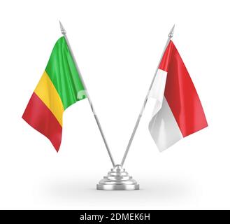 Indonesien und Mali Tischflags isoliert auf weißem 3D-Rendering Stockfoto