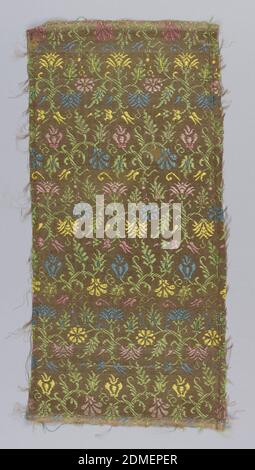 Textil, Medium: Seidentechnik: Satingewebe, Braunes Panel mit mehrfarbigen kleinen Mustern und Blumen., Italien oder Spanien, Anfang des 17. Jahrhunderts, gewebte Textilien, Textil Stockfoto