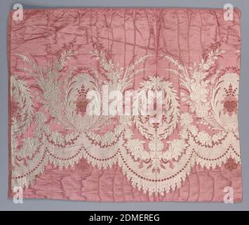 Textil, Medium: Seide Technik: Leinwandbindung (rosa) gemustert durch Schwimmer komplementärer Schussstoffe (rosa und weiß) und durch Schwimmer einer ergänzenden Kette (rosa), Frankreich, 1860er Jahre, gewebte Textilien, Textil Stockfoto