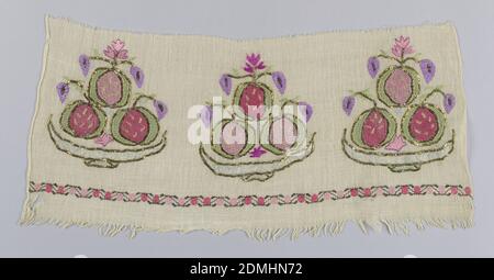 Border Fragment, Medium: Baumwolle, Seide, Metallic Fadentechnik: Bestickt, Border Fragment gestickt in einem mehrfarbigen Design von stilisierten Früchten und Blumen in einer flachen Schale. Zickzack-Bordüre mit dunklen und hellrosa Punkten., Türkei, 19. Jahrhundert, Stickereien & Nähte, Bordüre Fragment Stockfoto