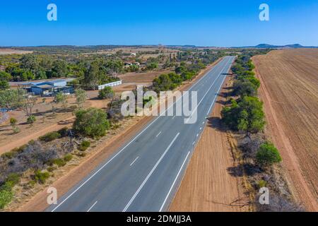Straße durch das Hinterland von Western Australia Stockfoto