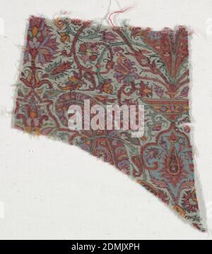 Tuch Fragment, Medium: Wolle Technik: 2/2 Twill Tapisserie Webart, bestickt Label: 2/2 Wolltwill-Wandteppich mit Wollstickerei, Schals-Fragment mit schmalem Rand hat einen hellgrünen Boden mit Paisleymotiven, Blumengesteppungen und großen Blättern in den Farben rot, lila, rosa, orange, grün und hellblau bedeckt., Indien, Anfang des 19. Jahrhunderts, gewebte Textilien, Schals-Fragment Stockfoto