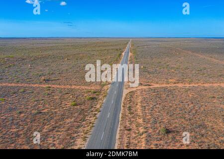 Straße durch das Hinterland von Western Australia Stockfoto