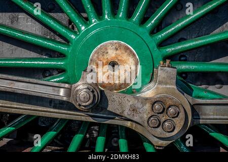 Antriebsrad der SR 'Schools' Klasse 4-4-0 No. 925 'Cheltenham', Ropley, Mid-Hants Railway Stockfoto