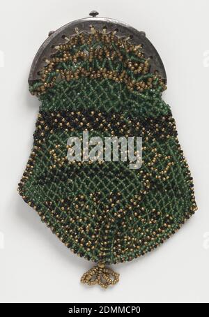 Purse, Medium: silk, glass beads, steel Technique: beaded netting, Small shaped purse in an open netting with green, black and gold-colored glass beads, fitted into a plain steel frame., Europe, 1830–60, costume & accessories, Purse Stock Photo