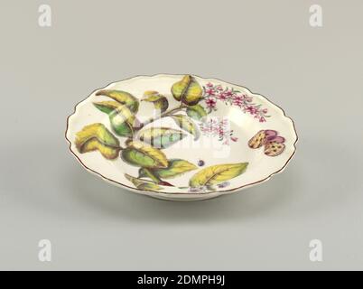 Hans Sloane' Plate, Chelsea Porzellan Manufaktur, englisch, gegründet ca. 1743/45, Georg Dionysius Ehret, deutsch, 1708 - 1770, Weichporzellan, Glaskeramik, EIN Teller mit gewelltem, braunem Rand, bemalt mit einem großen blühenden Ast, einem kleinen Zweig des blauen Morgens und Insekten., England, 1753–1756, Keramik, Dekorative Künste, Teller, Teller Stockfoto