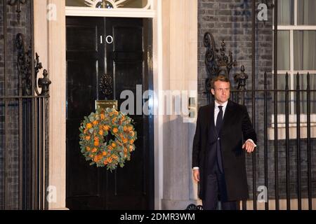 FILEBILD VOM 3. DEZEMBER 2019. London, Großbritannien. Dezember 2019. Im Bild: Emmanuel Macron - Präsident von Frankreich hat positiv getestet für Covid-19, der französische Präsident hat gesagt, er sei immer noch verantwortlich für das Land und werde aus der Ferne arbeiten, sagte ein Beamter. Der 42-Jährige hatte einen Test gemacht, nachdem die Symptome erschienen, wird sich nun für die nächsten sieben Tage isolieren, sagte der Elysee Palace in einer Erklärung. Boris Johnson, der britische Premierminister, veranstaltet einen Empfang mit ausländischen Führern im Vorfeld des NATO-Treffens (North Atlantic Treaty Organization) am 4. Dezember. Quelle: Colin Fisher/Alamy Live News Stockfoto