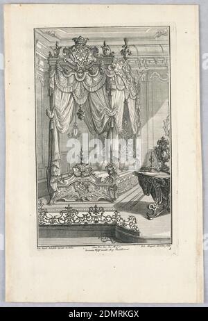 Erste Ausgabe eines vorhabenden Wercks, Johann August Corvinus, 1683 – 1738, Johann Jakob Schübler, deutsch, 1689–1741, Jeremias Wolff, deutsch, 1663–1750, Gravieren auf cremefarbenem Papier, Platte 1. Design für Schlafzimmer und aufwendig geschnitzt und drapiert Bett, das mit flammenden Herzen verziert ist und mit einer Krone über einem Escutchen gekrönt. Der Raum enthält einen Tisch, auf dem eine ornamentale Skulptur und ein Kerzenständer stehen. Unten links befindet sich ein tiefer Bereich der Grillarbeiten., 1728–31, Möbel, Druck Stockfoto
