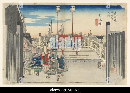 Nihon Bridge, Morning View, Nihonbashi, in the Fifty-three Stations of the Tokaido Road (Tokaido Gojusan Tsugi-no Uchi), Ando Hiroshige, japanisch, 1797–1858, Holzblockdruck in farbiger Tinte auf Papier, Hirogshige: Tafel 1. Morgenansicht (Nihon-bashi, asa-no-kei) Untertitel des zweiten Zustandes: Gyoretsu furude (processional Standard-Bearers). Dieser Druck zeigt die Mittelschicht während der späten Edo-Periode. Am frühen Morgen auf der Brücke über den Fluss Kamo befindet sich ein Blick auf die Prozession von Daimyo über die Brücke, zwei Träger mit roten Kisten, gefolgt von zwei Standardträgern. Stockfoto