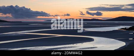 Geschwungene Kanäle in der Luskentire Mündung, Isle of Harris Stockfoto