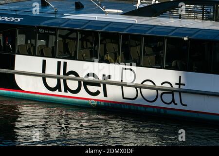 PUTNEY LONDON  17 December 2020.  An Uber Boat operated by Thames Clippers on the River Thames in Putney has returned to service after being suspended as a result of the COVID-19 pandemic. capital. Credit: amer ghazzal/Alamy Live News Stock Photo