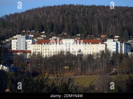 Aue, Germany. 17th Dec, 2020. View of the Helios Clinic. Along with eastern Saxony, the Erzgebirge is one of the regions with the highest incidence of corona infection in the Free State. Credit: Robert Michael/dpa-Zentralbild/dpa/Alamy Live News Stock Photo