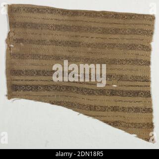 Fragment, Medium: Wolle auf Leinen, Fragment mit schmalen braunen geometrischen Bändern auf Leinen., 13. Jahrhundert, Stickereien & Nähte, Fragment Stockfoto