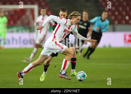 Stadt Köln, Deutschland. 16. Dez 2020. firo: 16.12.2020, Fußball, 1. Bundesliga, 2020/2021 Saison, 1. FC Köln - Bayer 04 Leverkusen 0: 4 Sebastiaan BORNAUW, Köln vorne gegen WIRTZ Credit: Ralf Ibing/firo Sportphoto/Pool zur weltweiten Nutzung/dpa/Alamy Live News Stockfoto