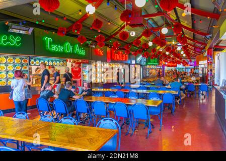 PERTH, AUSTRALIEN, 18. JANUAR 2020: Asian Food Court in Perth, Australien Stockfoto