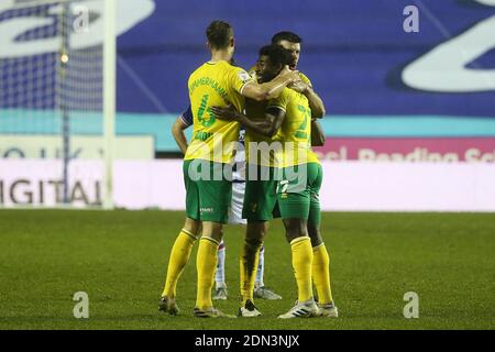 Reading, Großbritannien. Dezember 2020. Die Norwich Spieler feiern Sieg am Ende des Sky Bet Championship Spiel im Madejski Stadion, Reading Picture by Paul Chesterton/Focus Images Ltd /Sipa USA 16/12/2020 Credit: SIPA USA/Alamy Live News Stockfoto