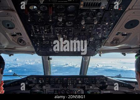 Commercial aircraft view of cockpit Stockfoto
