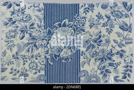 Textil, Medium: Baumwolle Technik: Rollerdruck (in blau) auf Leinwandbindung, Pfeilerdruck-Fragmente mit einer einzelnen vertikalen geriffelten Säule mit kunstvollen korinthischen Kapitellen. Blumengirlande fegt über die Vorderseite der Säule, während andere Zweige, Zweige und Blüten den Boden auf beiden Seiten füllen., England, Anfang des 19. Jahrhunderts, bedruckte, gefärbte & bemalte Textilien, Textil Stockfoto