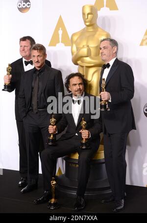 James W. Skotchdopole, Sean Penn, Alejandro G. Inarritu und John Lesher posieren im Presseraum während der 87. Annual Academy Awards im Loews Hollywood Hotel am 22. Februar 2015 in Los Angeles, CA, USA. Foto von Lionel Hahn/ABACAPRESS.COM Stockfoto