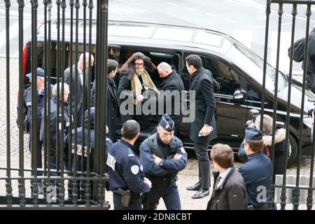 Francoise Bettencourt-Meyers, the daughter of Liliane Bettencourt and her sons Nicolas Meyers (wearing glasses) and Jean-Victor Meyers arriving at court for the 3rd day of the so-called 'Bettencourt trial' accusing 10 people close to L'Oreal heiress Liliane Bettencourt of 'exploiting' her dementia, in Bordeaux, southwestern France on January 28, 2015. Photo by Bernard-Salinier/ABACAPRESS.COM Stockfoto