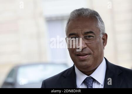 Lisbon mayor and Secretary General of the Portuguese Socialist Party, Antonio Costa answers the media whilst leaving the Elysee Palace after his meeting with French President Francois Hollande, in Paris, France on March 26, 2015. Costa's visit is part of the Summit of European Mayors for Climate hosted by Paris mayor Anne Hidalgo ahead of the United Nations Climate Change Conference, COP21, to be held at Le Bourget site near Paris from 30 November to 11 December 2015. Photo by Stephane Lemouton/ABACAPRESS.COM Stock Photo