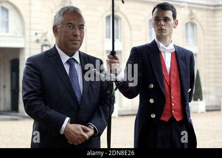 Lisbon mayor and Secretary General of the Portuguese Socialist Party, Antonio Costa answers the media whilst leaving the Elysee Palace after his meeting with French President Francois Hollande, in Paris, France on March 26, 2015. Costa's visit is part of the Summit of European Mayors for Climate hosted by Paris mayor Anne Hidalgo ahead of the United Nations Climate Change Conference, COP21, to be held at Le Bourget site near Paris from 30 November to 11 December 2015. Photo by Stephane Lemouton/ABACAPRESS.COM Stock Photo