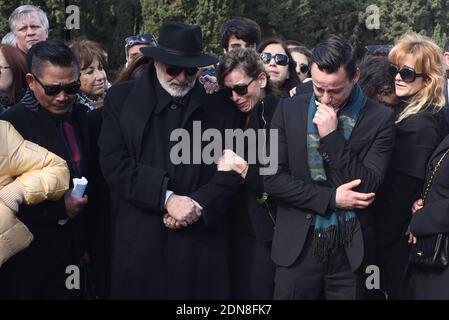 Beerdigung des griechischen Sängers Demis Roussos auf dem ersten Friedhof von Athen, Griechenland am 30. Januar 2015. Foto von Boris Pilipenko/ABACAPRESS.COM Stockfoto