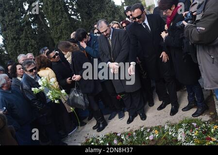 Beerdigung des griechischen Sängers Demis Roussos auf dem ersten Friedhof von Athen, Griechenland am 30. Januar 2015. Foto von Boris Pilipenko/ABACAPRESS.COM Stockfoto