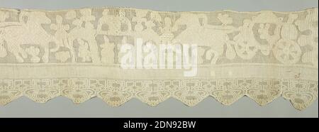 Valance, Medium: Leinen Technik: Abgezogenes Element mit Stickerei, symmetrisches Design von Pferdewagen im Profil auf beiden Seiten des dreiteiligen Kuppelbaus. Viele zufällige menschliche und pflanzliche Formen. Weiß auf Weiß mit quadratischen Netzboden. Symmetrische vermiculare Design in großen flachen Lappen von Klöppelspitze Grenze., Russland, 19. Jahrhundert, Stickerei & Nähte, Valance Stockfoto