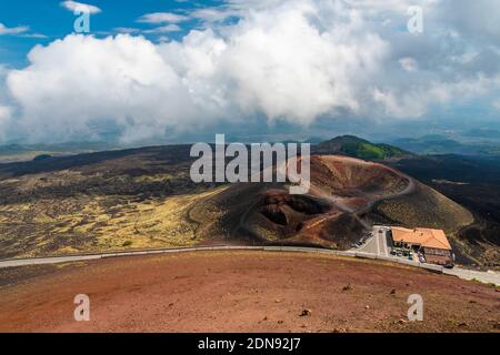 Vulkan Ätna Vulkanlandschaft und seine typische Vegetation, Sizilien Stockfoto